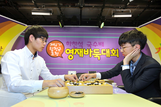 박종훈, ‘입단 동기’ 박진영 꺾고 영재 최강 올라